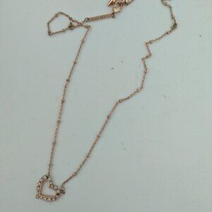 Kendra Scott necklace